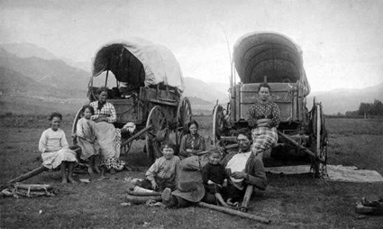 mormon-pioneers.jpg